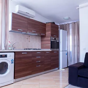  Апартаменты Garsoniere Dinu Румыния